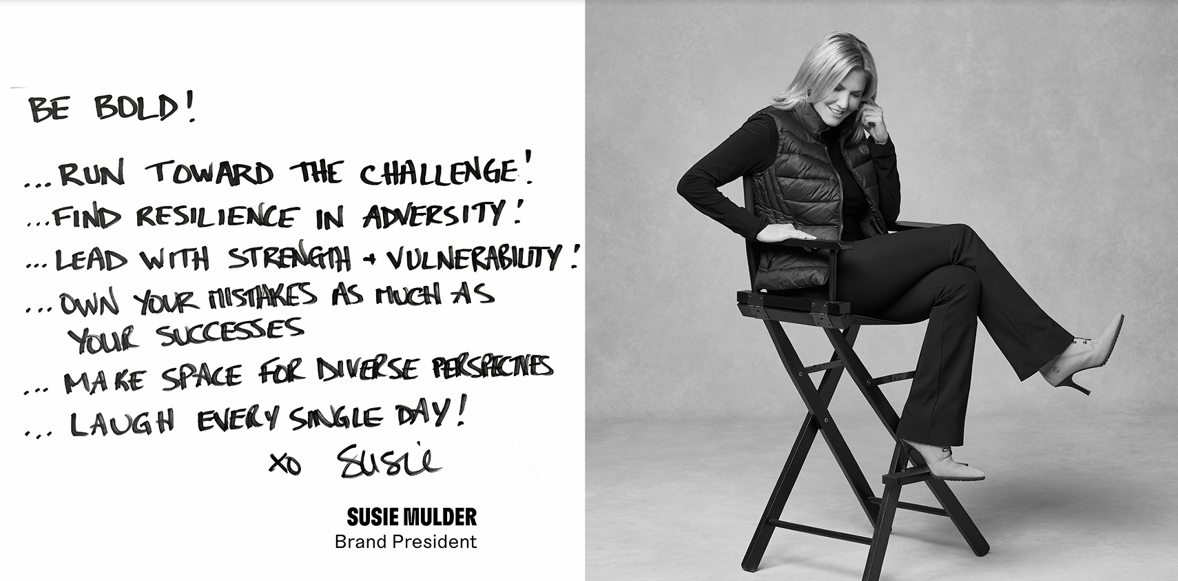 A person sitting in a director's chair on the right in black and white. On the left a quote from Susie Mulder.
