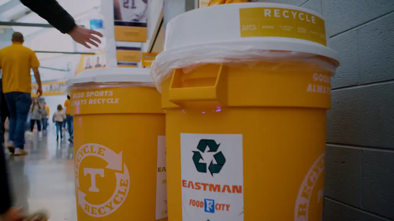 Recycling containers 