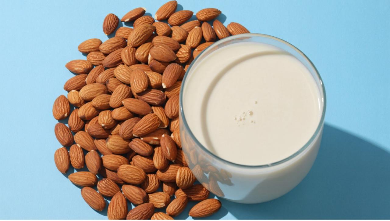 almonds and almond milk
