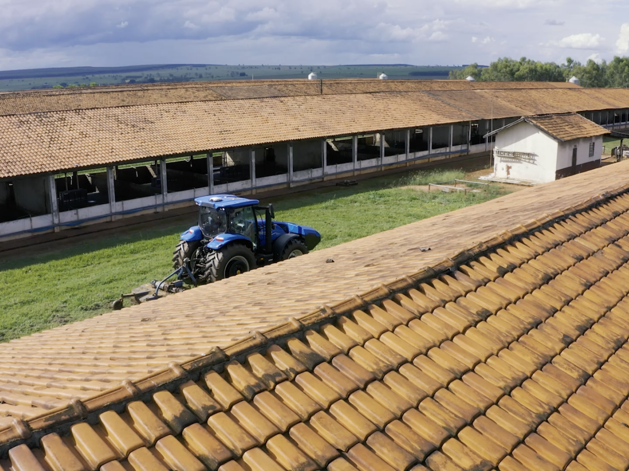 CNH Industrial demonstrates its commitment to innovation in sustainability through this new Energy Independent farm concept in Brazil, reimagining the biomethane industry with a more environmentally conscious approach.