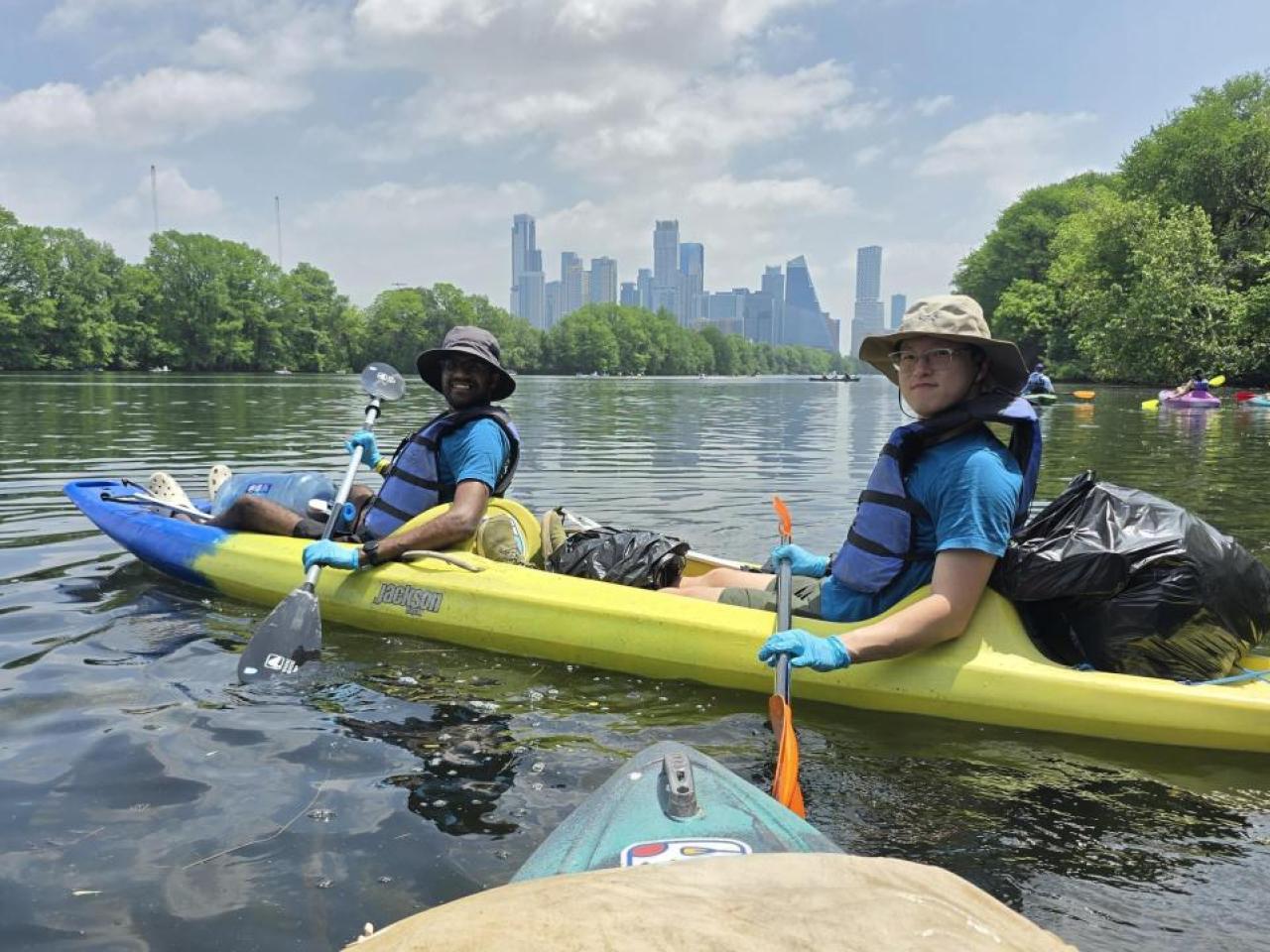 people kayaking