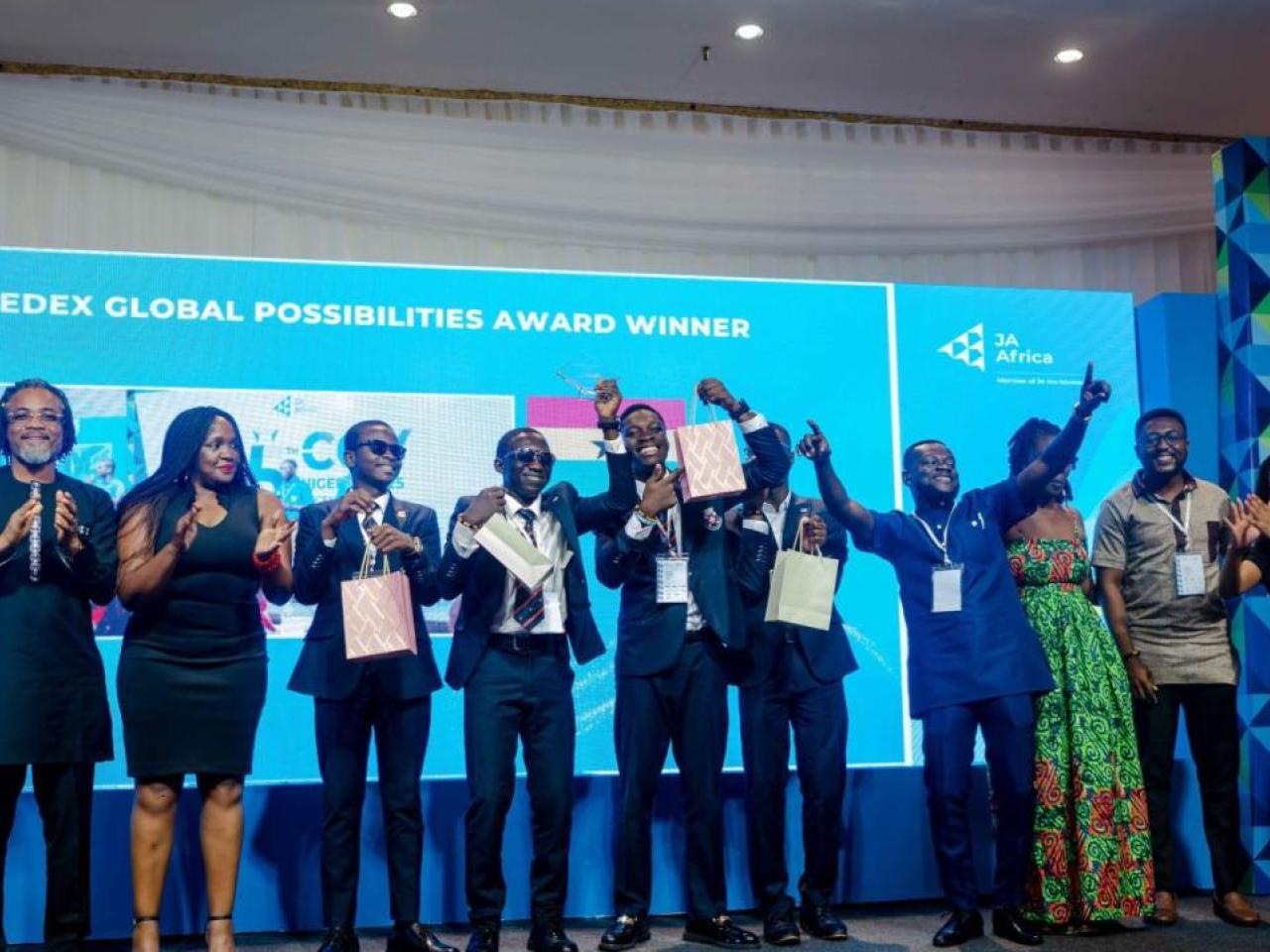 Presentation of the FedEx Global Possibilities Award