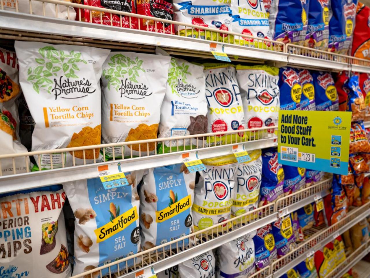 Guiding Stars shelf tags shown in a grocery aisle.