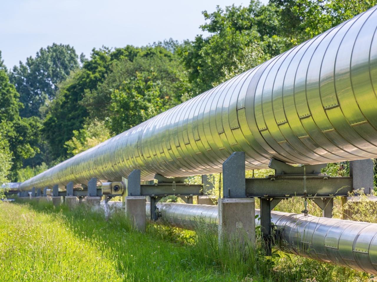 Image of an above ground pipeline