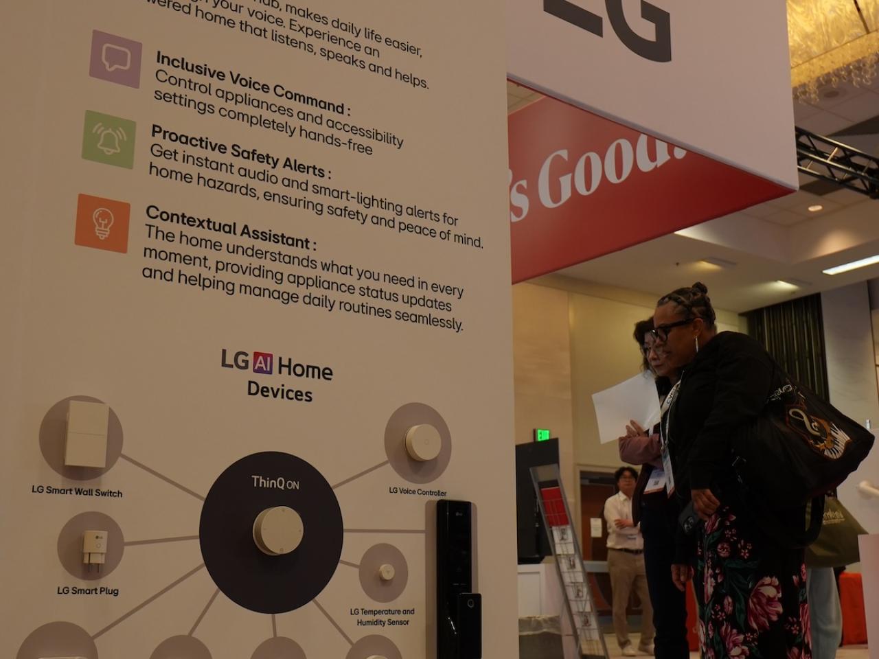 LG Electronics AI and IoT Innovations presentation kiosk