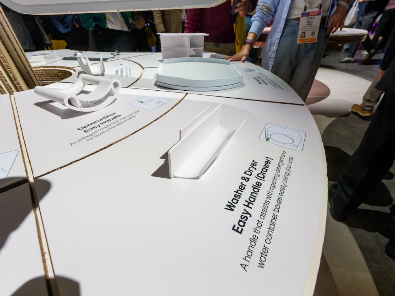 accessible washer and dryer system