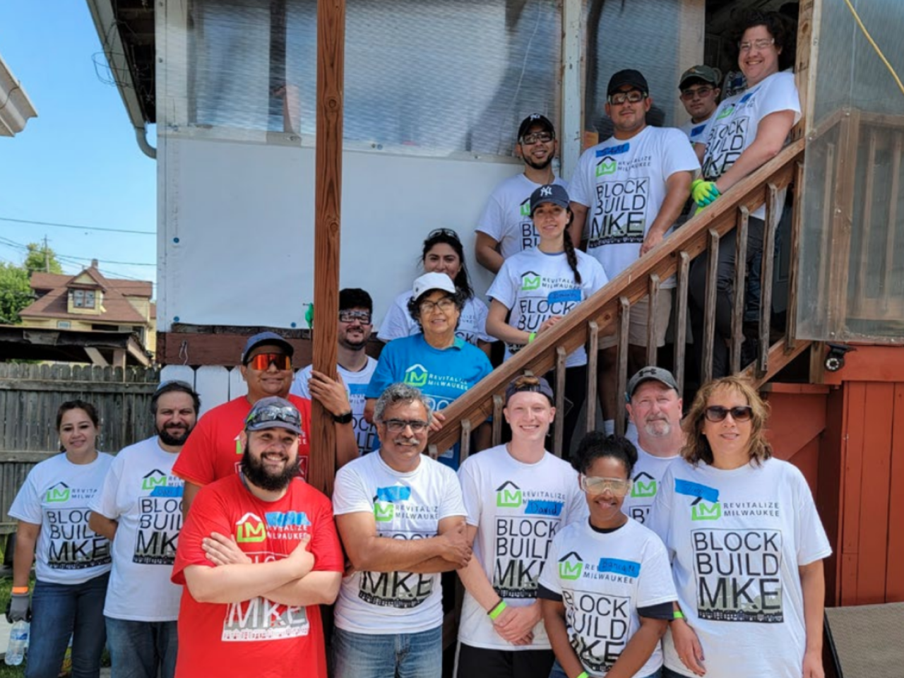large group of volunteers