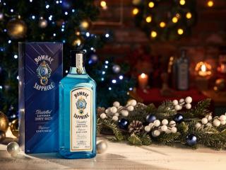 Bombay Sapphire box and bottle in front of holiday decor