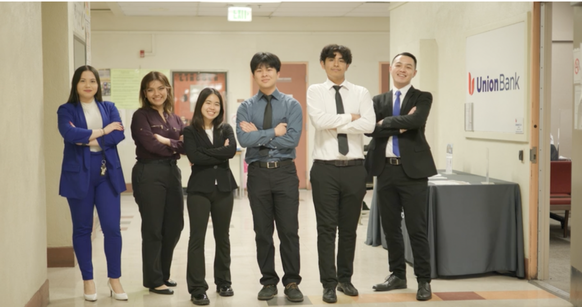 Students at U.S. Bank branch