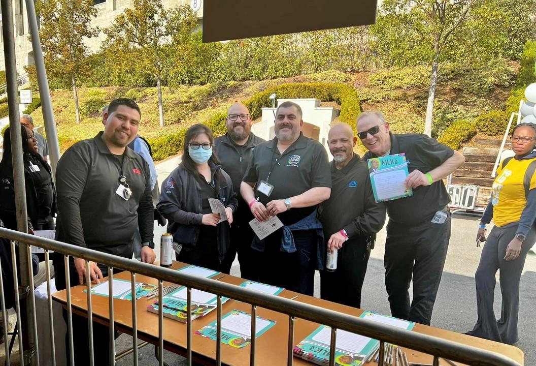 Albertsons' associates volunteering at L.A. Works' MLK Day of Service