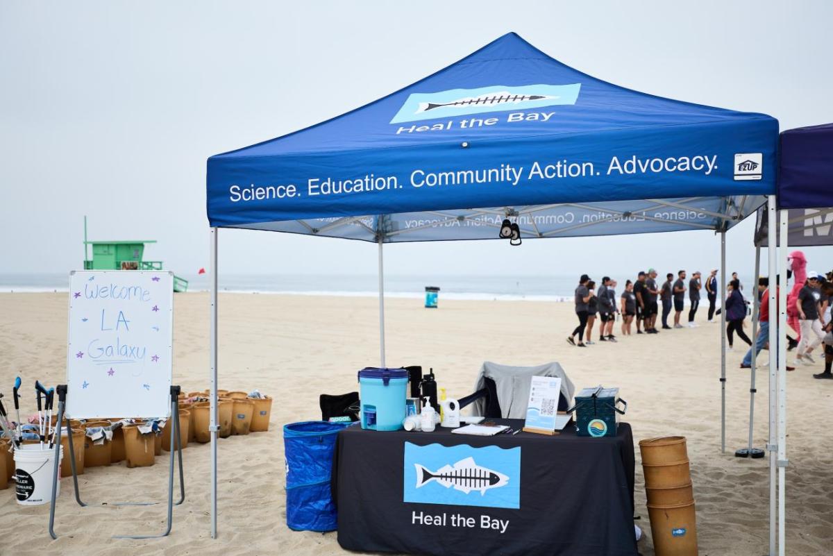 LA Galaxy partnered with Heal the Bay, Goodr, and Freeway Insurance to clean Venice Beach in Los Angeles, CA.
