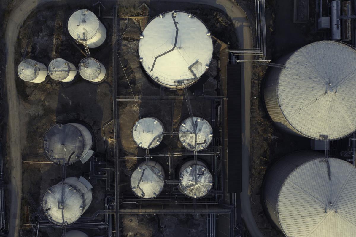 many silos from above