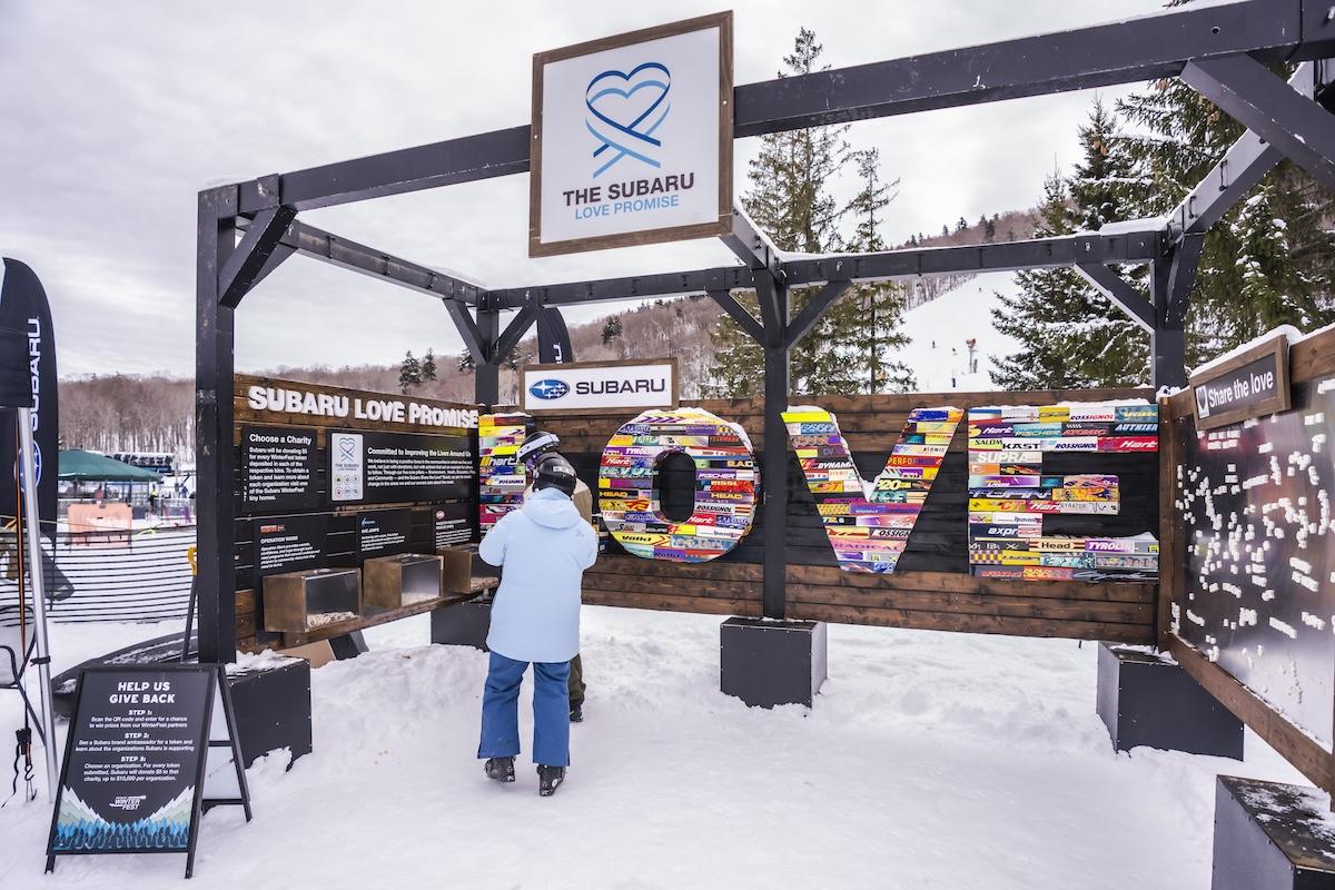 design spelling "LOVE"