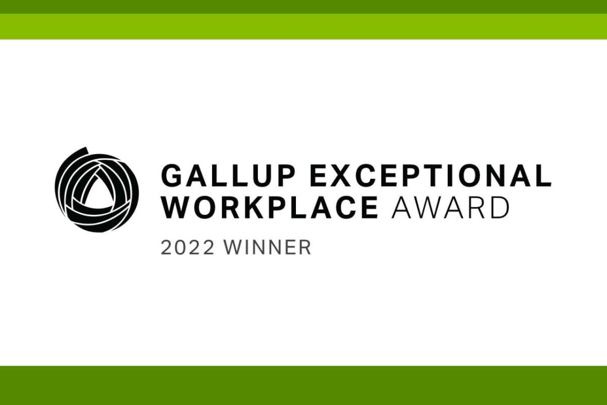 Text: Gallup Exceptional Workplace Award, 2022 Winner