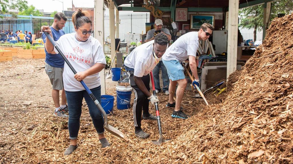 April is Keep America Beautiful Month. You don't have to wait until Earth Day to #DoBeautifulThings in your community.
