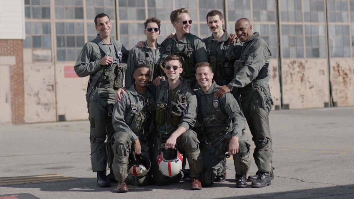 A group photo of people in military uniform 