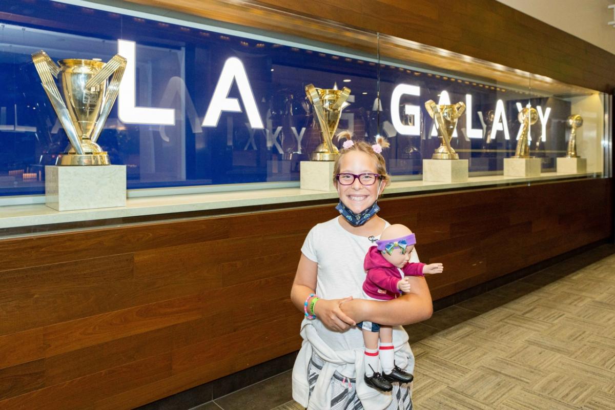 LA Galaxy's Chicharito Surprises 10-year-old Cancer Patient