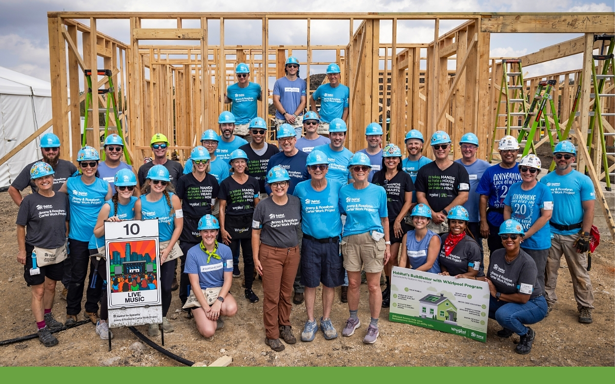 Group photo at the Jimmy & Rosalynn Carter Work Project in Austin, Texas