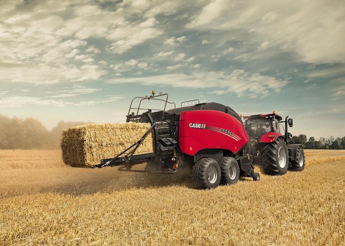 The Case IH LB434 large square baler can be used to bale a variety of crop residue which can then be transformed into bioenergy.