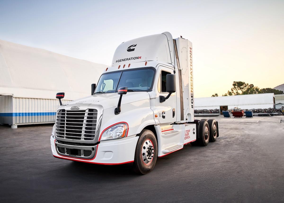 Cummins has prepared this truck for the California Energy Commission with a fully integrated package including the fuel cell, hydrogen storage, battery system and electric drivetrain.