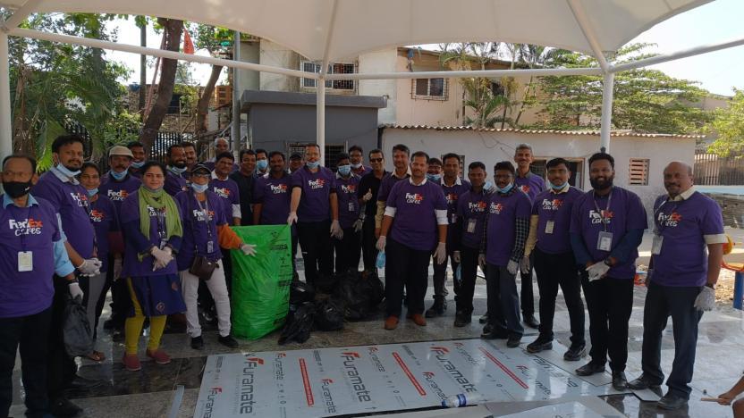 Large group of FedEx team members