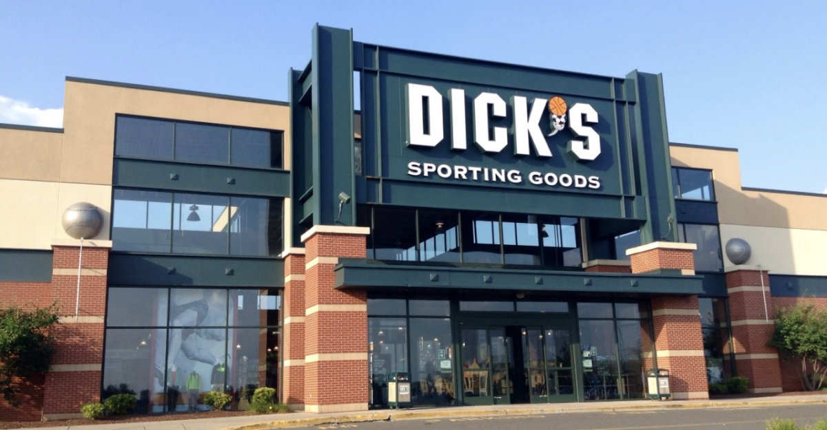 DICK'S Sporting Goods exterior of store.