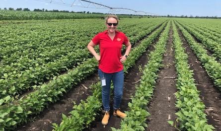 Molly Laverty, Del Monte Foods' Senior ESG Manager, in a field of the company's Blue Lake Green Beans Molly Laverty, Del Monte Foods' Senior ESG Manager, in a field of the company's Blue Lake Green Beans