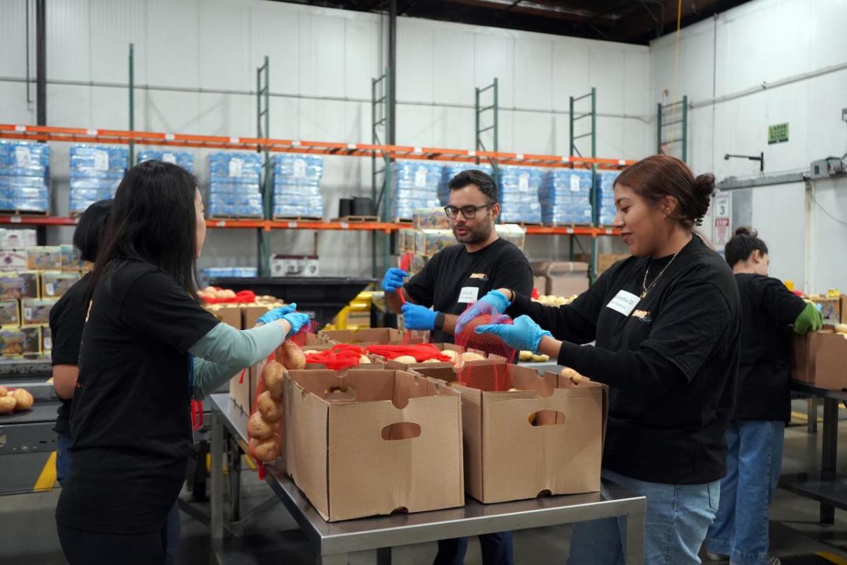 Volunteers packed 39,775 pounds of fresh produce.