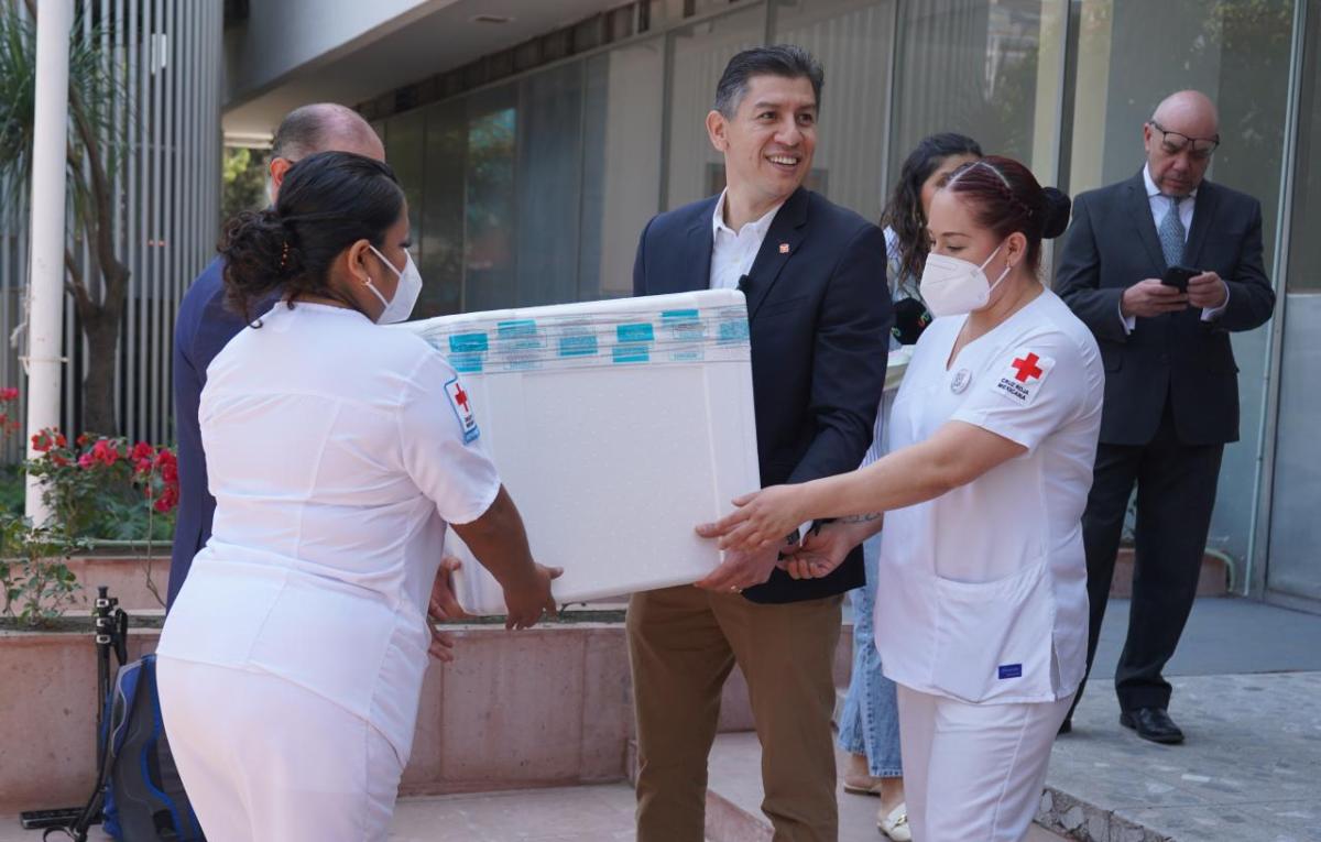 Twelve thousand doses of Covid-19 vaccine, provided by Pfizer Mexico and coordinated by Direct Relief, arrived at the National Training and Training Center of the Red Cross located in Toluca, Mexico. (Direct Relief photo)