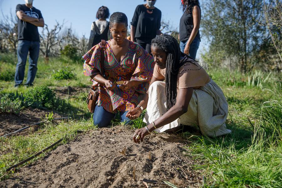 2 black women farming