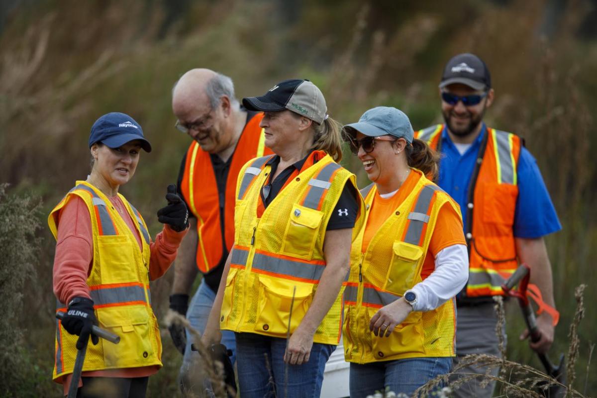 Rayonier employees planting 