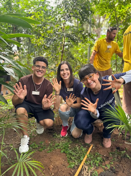 Nielsen volunteers in Brazil.
