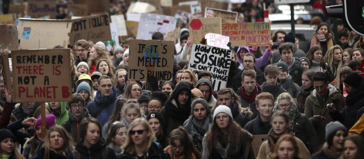 Thousands of youngsters crowd the streets as they march during a climate change protest in Brussels, Jan. 31, 2019. | Francisco Seco/AP Thousands of youngsters crowd the streets as they march during a climate change protest in Brussels, Jan. 31, 2019. | Francisco Seco/AP