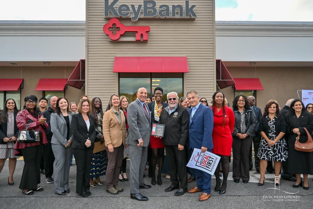 KeyBank and the Dutchess Country Regional Chamber of Commerce gather with local officials to celebrate the bank’s 200-year anniversary. KeyBank and the Dutchess Country Regional Chamber of Commerce gather with local officials to celebrate the bank’s 200-year anniversary.