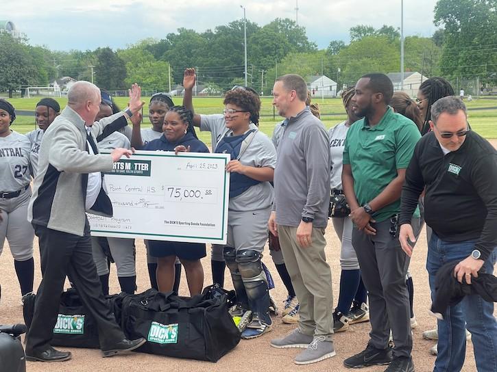 High Point HS team receiving a Sports Matter grant check.