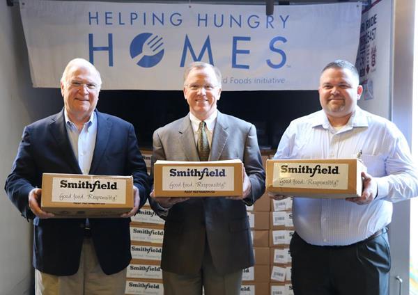 Smithfield and Vons 38,000 Pound Protein Donation to Feeding San Diego Will Benefit Thousands of Individuals in Need Across the Area Smithfield Foods. Photo Credit: Smithfield Foods Helping Hungry Homes Volunteers.
