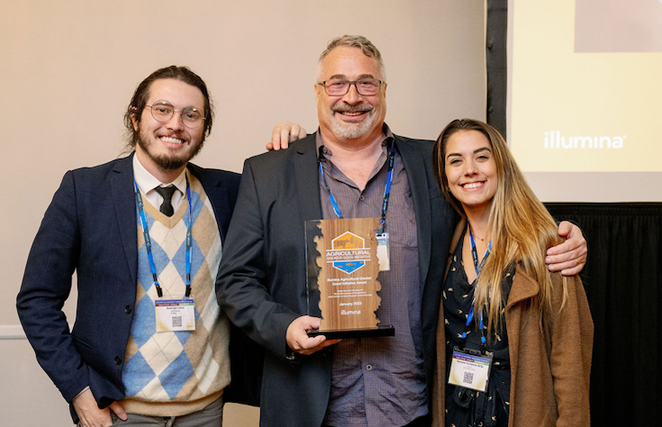 Rodrigo Cano and Scott Fahrenkrug of the Brazilian Consortium for Phycogenomics, winner of the Illumina Agricultural Greater Good Initiative Award, with Natalie Fontenla Rodrigo Cano and Scott Fahrenkrug of the Brazilian Consortium for Phycogenomics, winner of the Illumina Agricultural Greater Good Initiative Award, with Natalie Fontenla