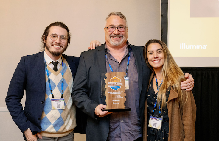 Rodrigo Cano and Scott Fahrenkrug of the Brazilian Consortium for Phycogenomics, winner of the Illumina Agricultural Greater Good Initiative Award, with Natalie Fontenla