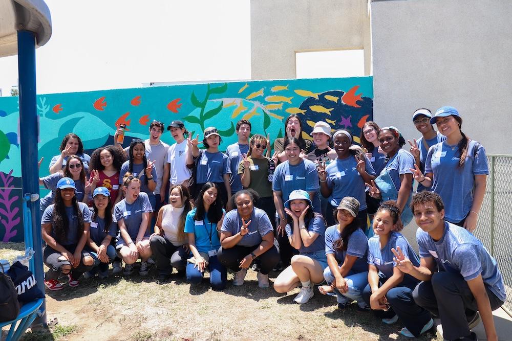 volunteer group photo