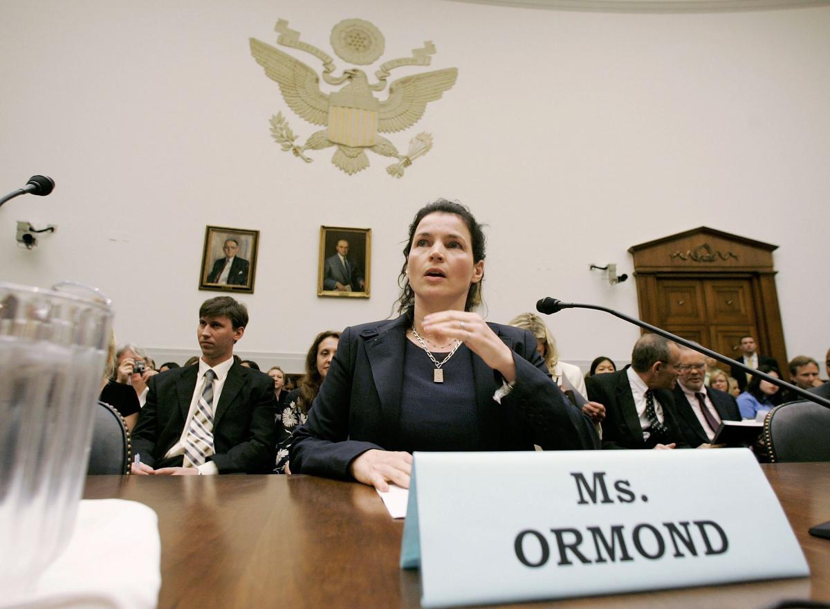 Julia Ormond
