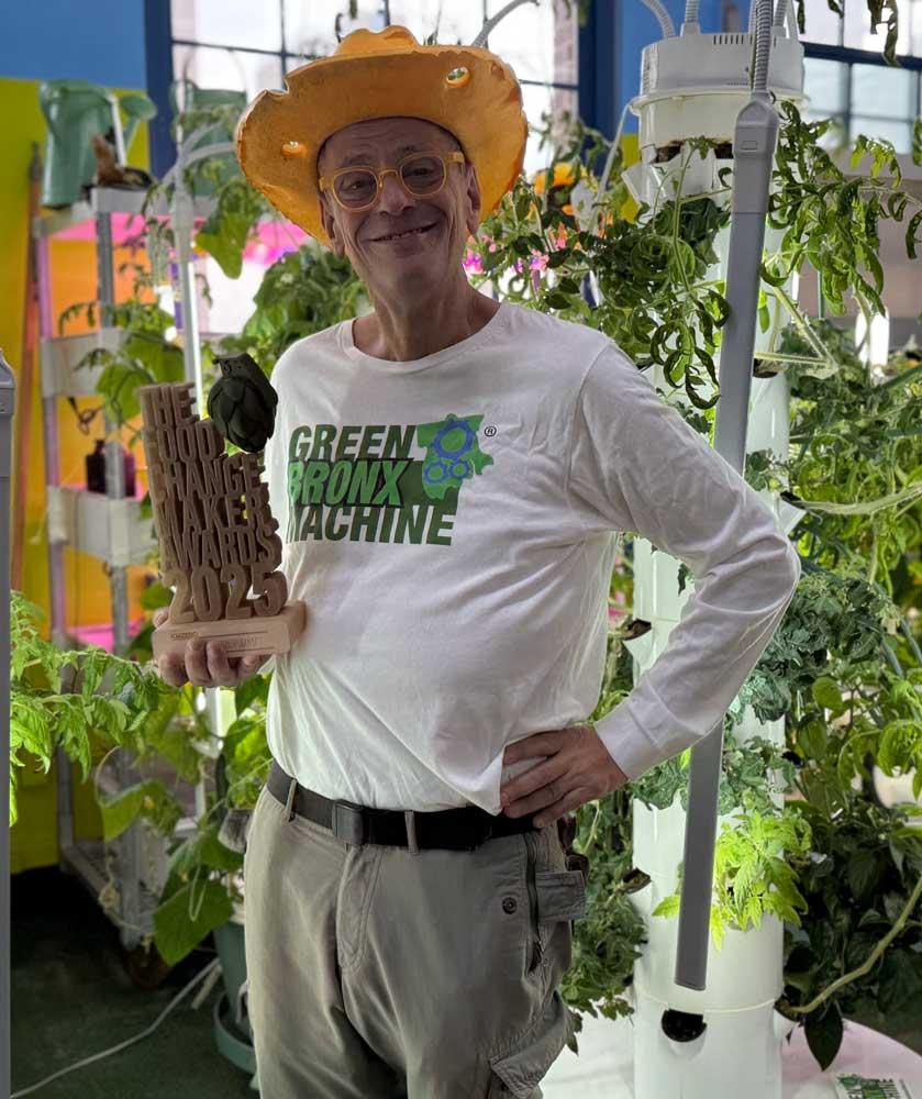 Stephen Ritz with award