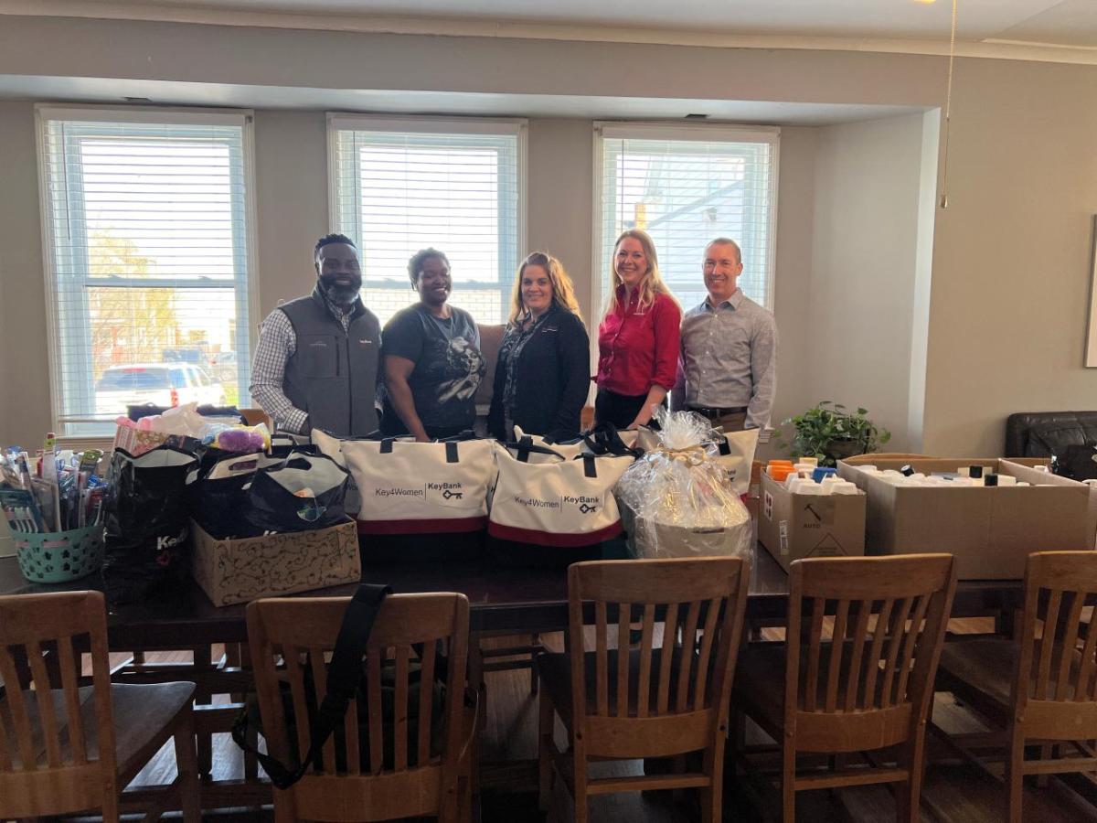 KeyBank and Key4Women team members donating hygiene products to Bethany House.