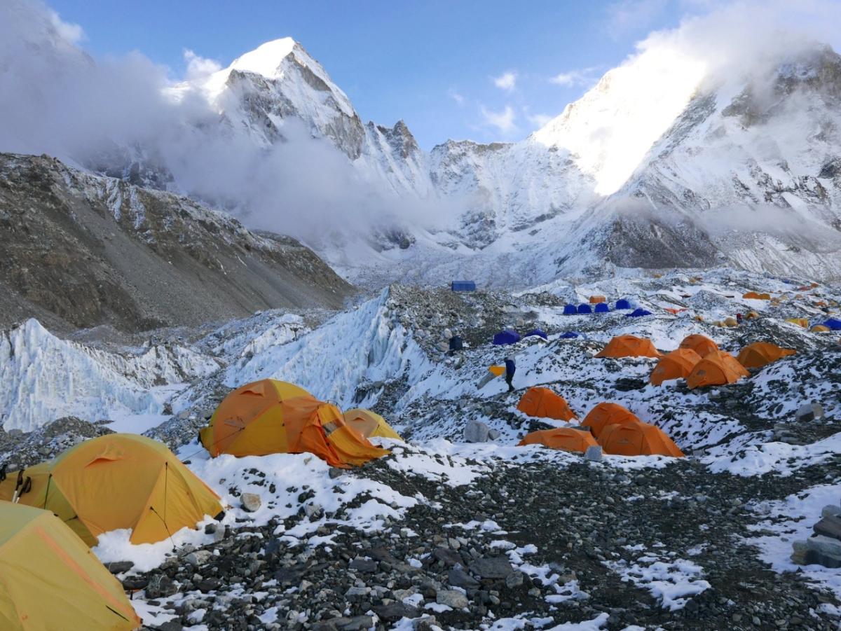 mount Everest camp