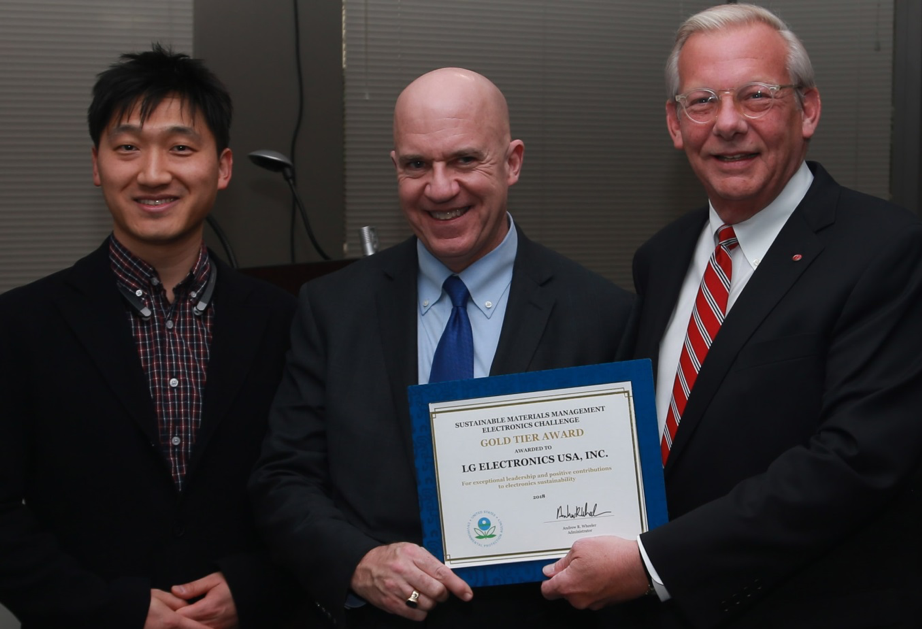 Chanil Jung, Regulatory and Environmental Affairs at LG Electronics USA, Peter Wright, Special Counsel to the Administrator of the EPA, and John Taylor, Public Affairs and Communications at LG Electronics USA. (Photo credit: Consumer Technology Association)