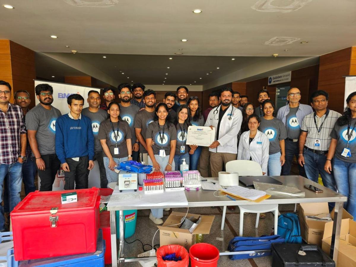 Motorola Solutions employee volunteers