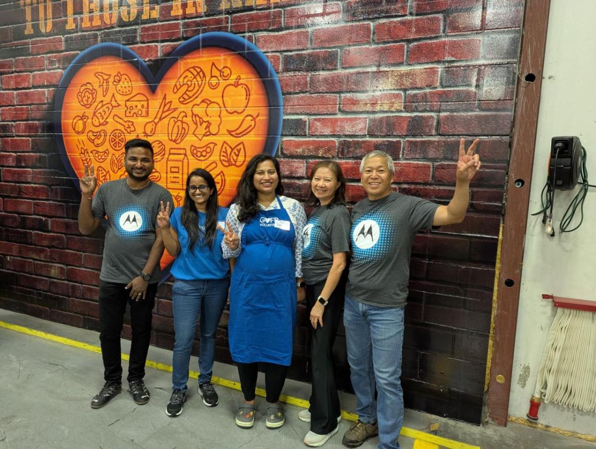 Motorola Solutions employee volunteers