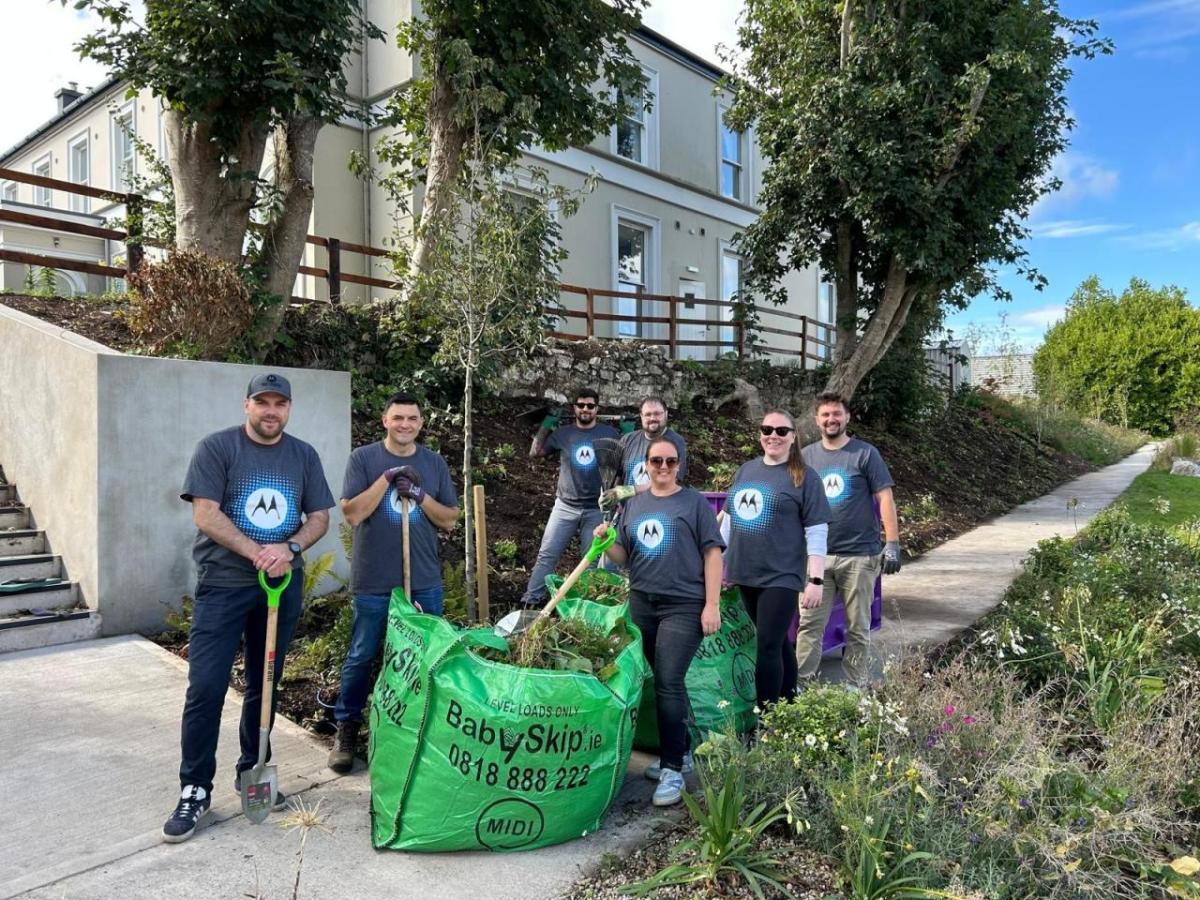 Motorola Solutions employee volunteers