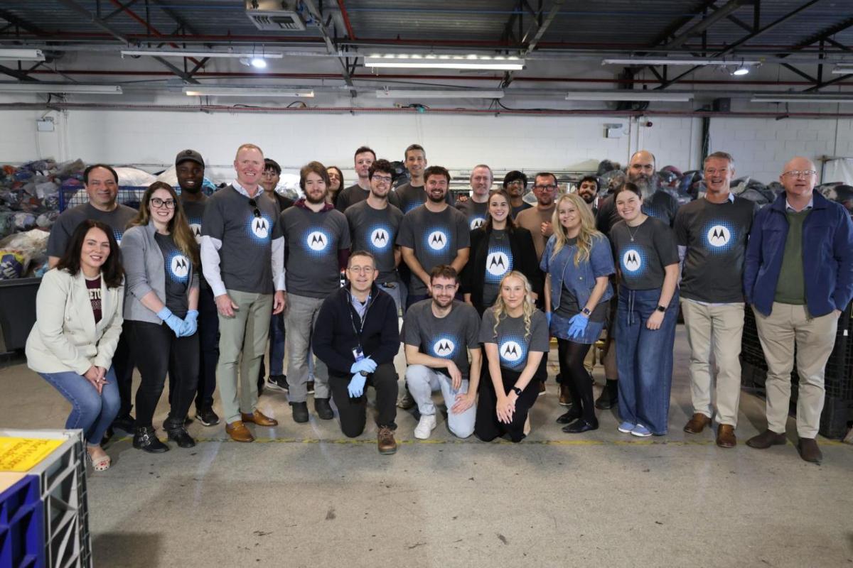 Motorola Solutions employee volunteers