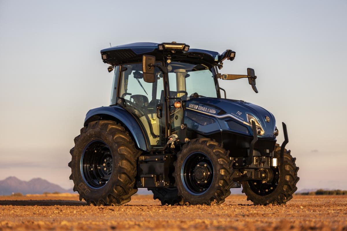 New Holland T4 Electric Power tractor