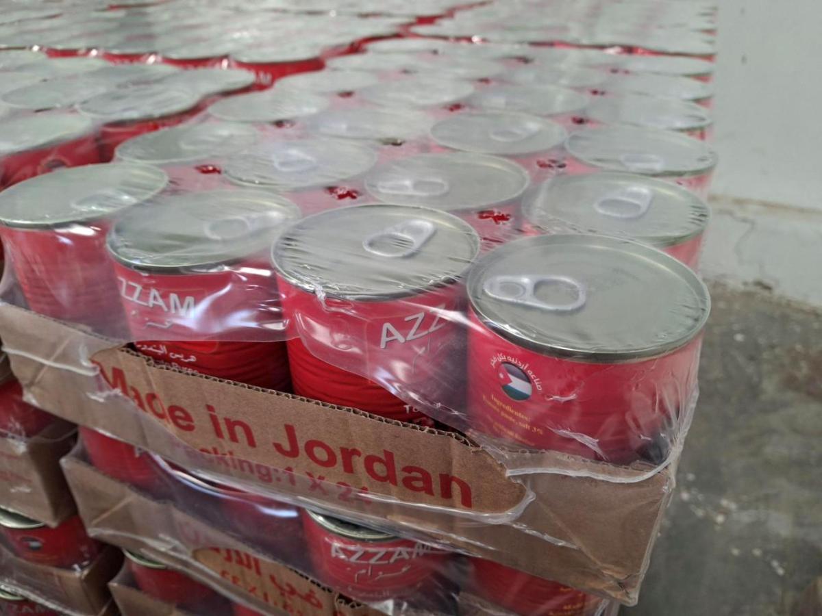 Image of food blocked from entering Gaza given the suspension of humanitarian aid entry announced by Israel on March 2nd. Products are retained in our warehouse in Jordan until the border crossing points reopen.
